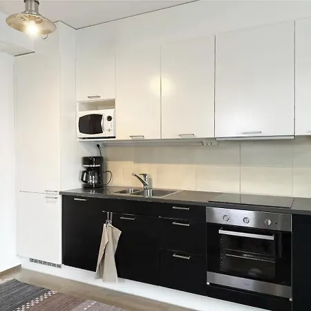 Apartman Penthouse With Private Sauna, Large Balcony, Ac