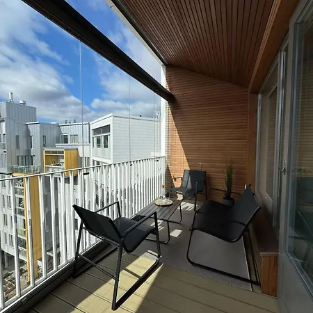 Διαμέρισμα Penthouse With Private Sauna, Large Balcony, Ac *